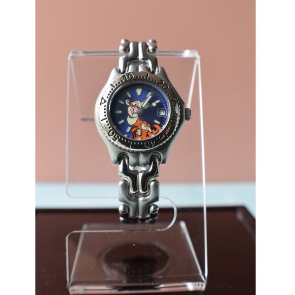 Preowned Disney Tigger Women’s Watch | Stainless Steel | Winnie the Pooh Collect main image 9